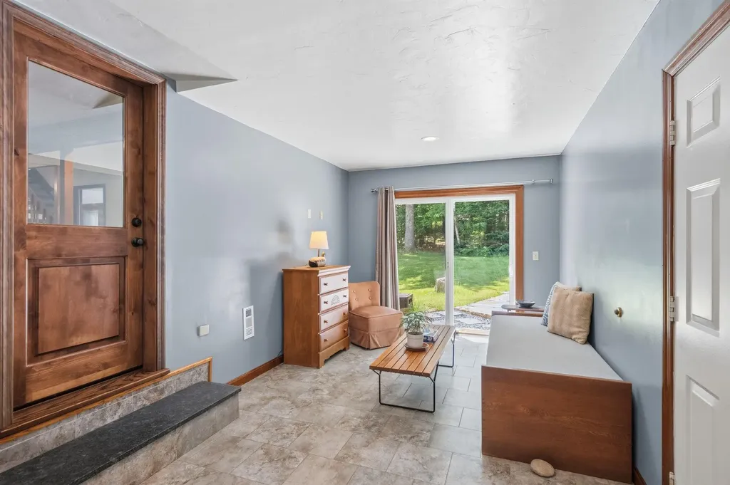 171 Dow Road Bow NH 03304