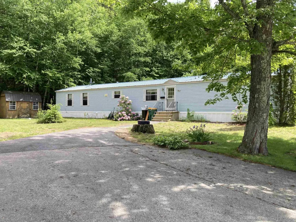 72 Royalcrest Park Rochester NH 03867
