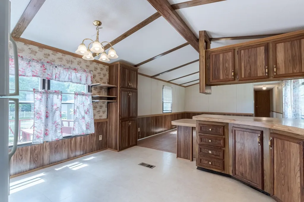 72 Royalcrest Park Rochester NH 03867