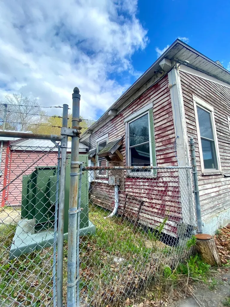 22 Main Street Ashland NH 03217