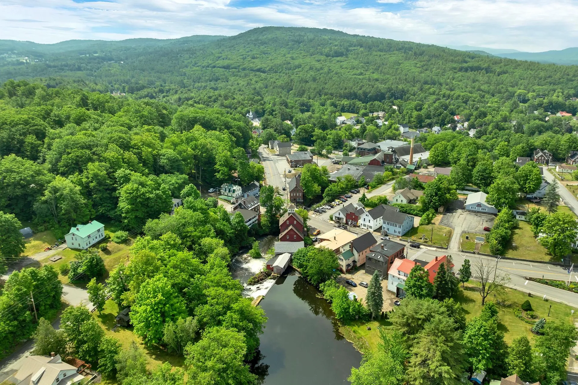 22 Main Street Ashland NH 03217