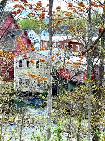 22 Main Street Ashland NH 03217