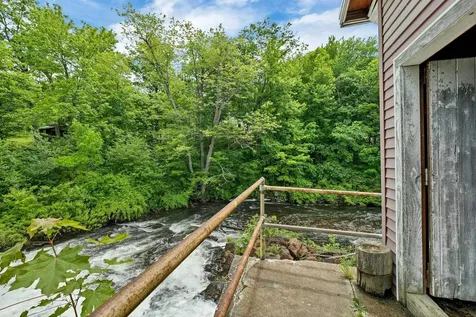 22 Main Street Ashland NH 03217
