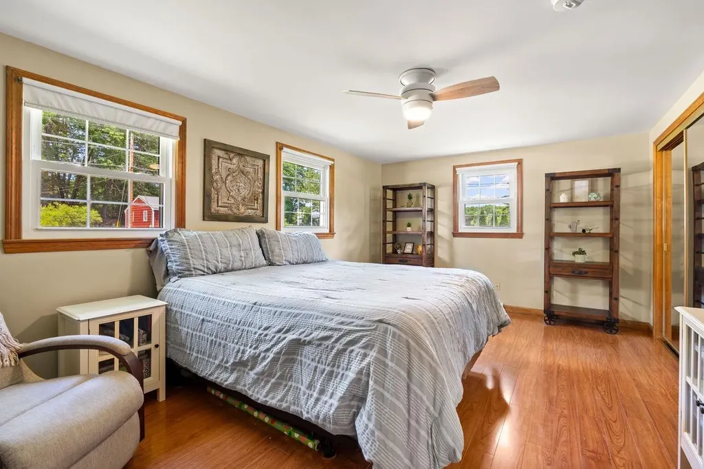 19 Yarmouth Drive Nashua NH 03062