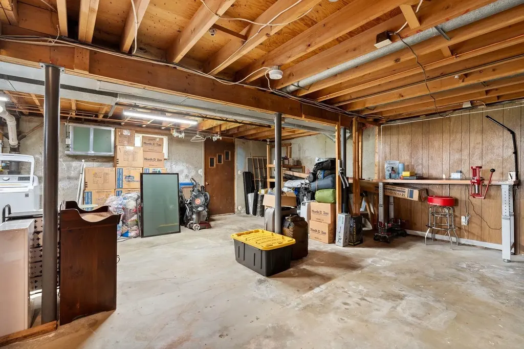 19 Yarmouth Drive Nashua NH 03062