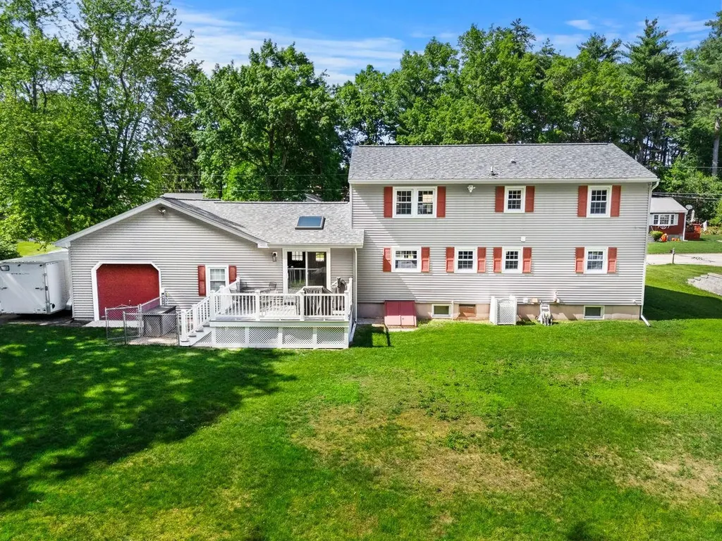 19 Yarmouth Drive Nashua NH 03062