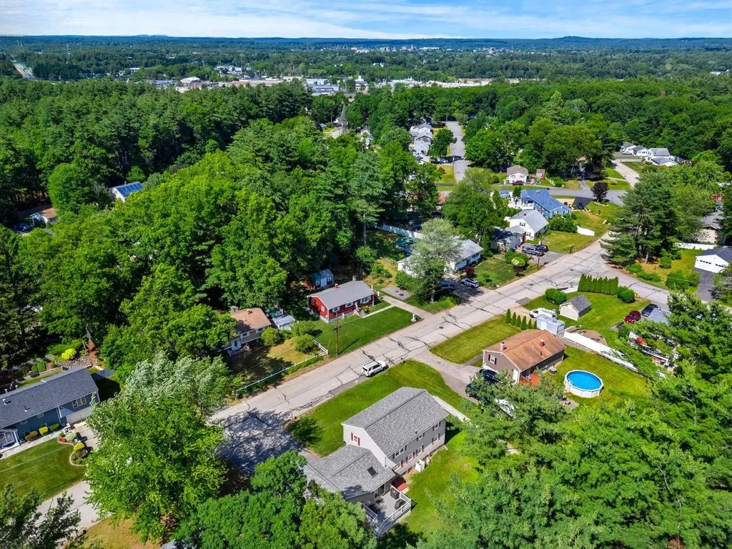 19 Yarmouth Drive Nashua NH 03062