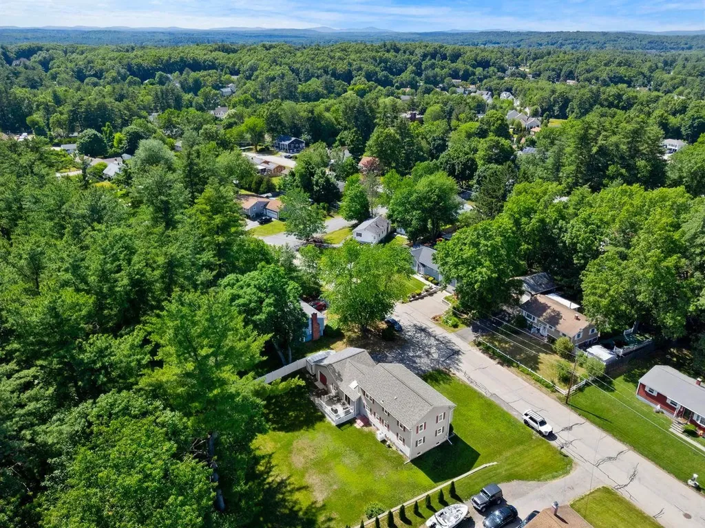 19 Yarmouth Drive Nashua NH 03062