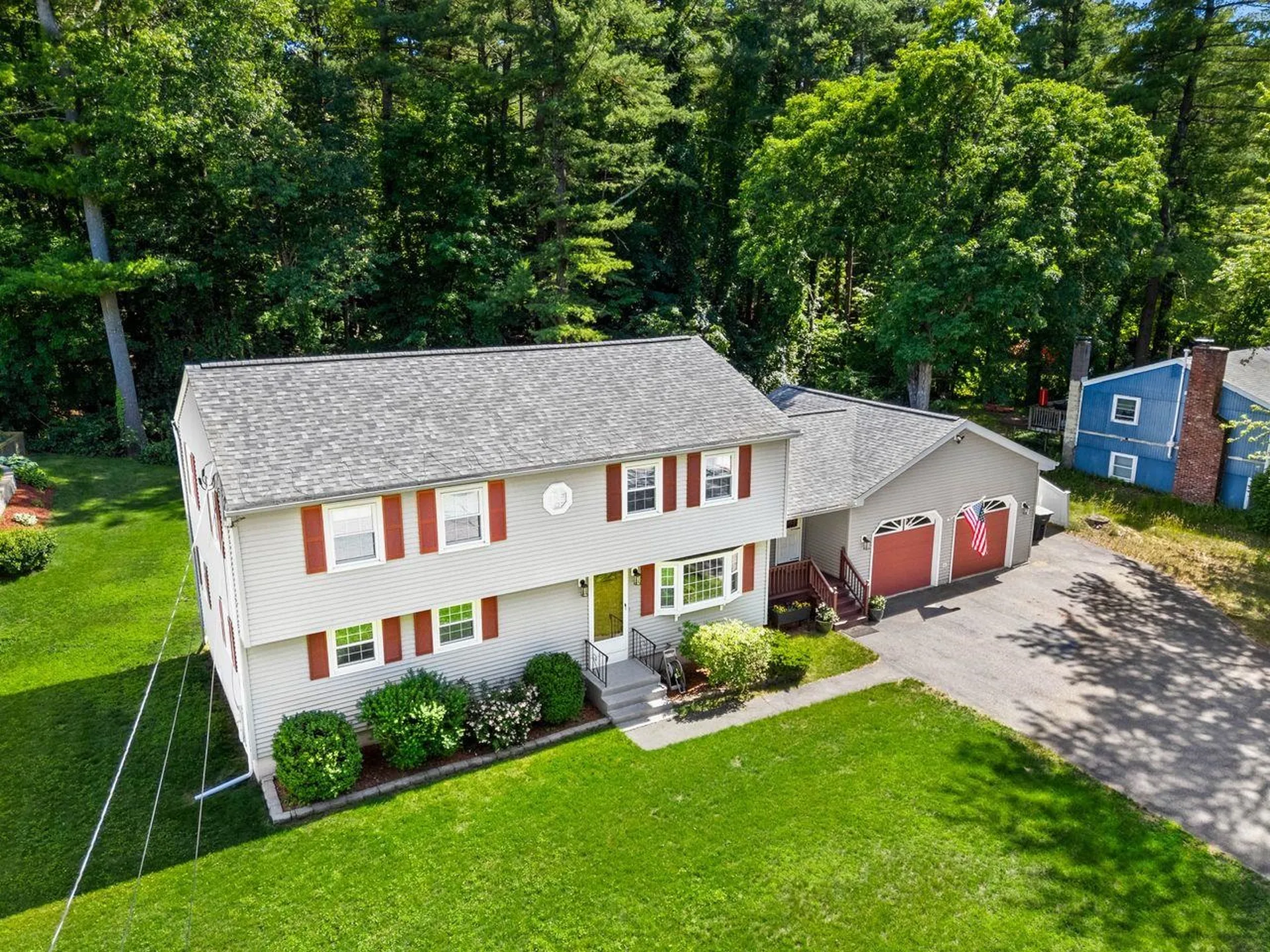 19 Yarmouth Drive Nashua NH 03062