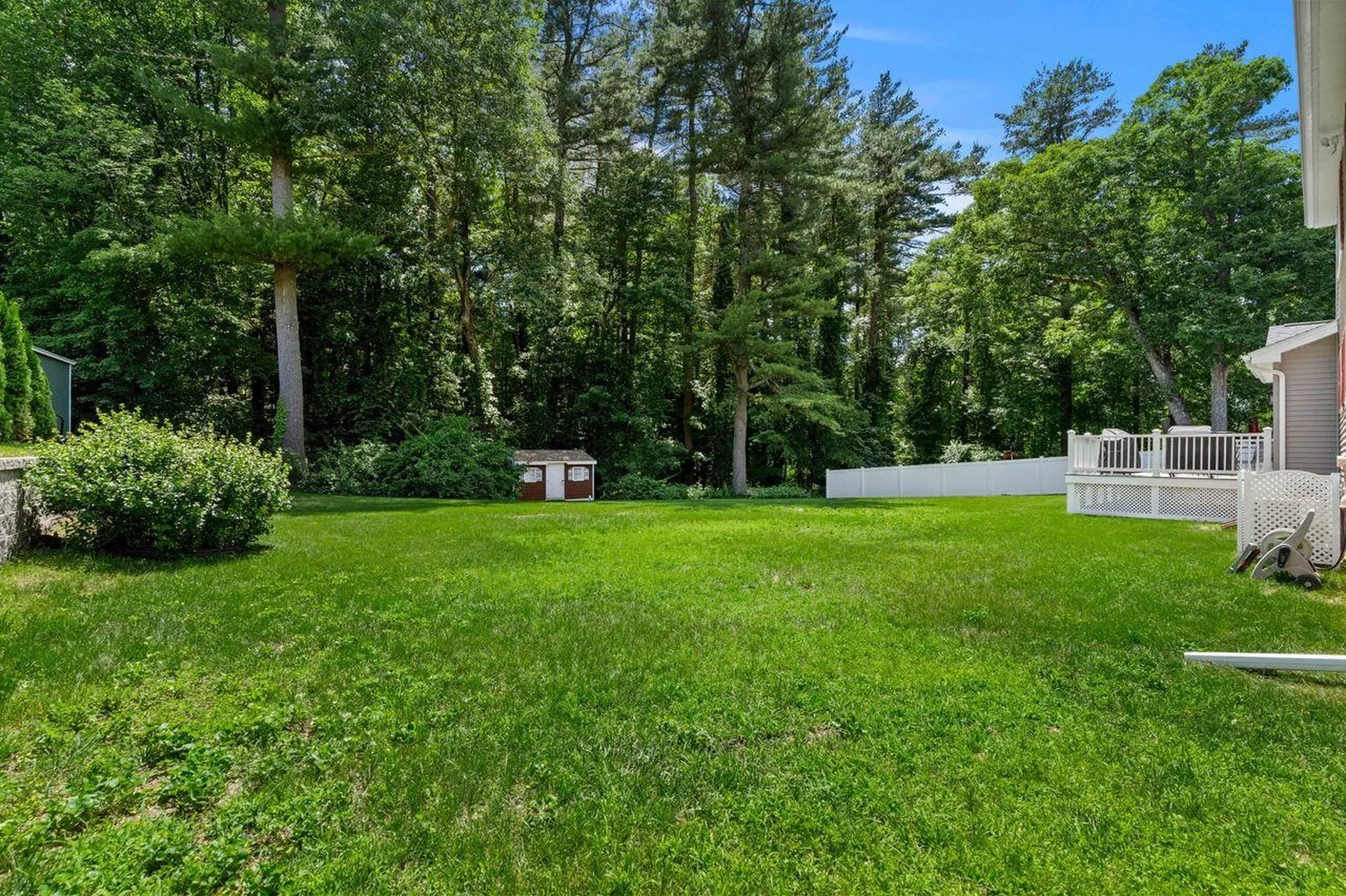 19 Yarmouth Drive Nashua NH 03062
