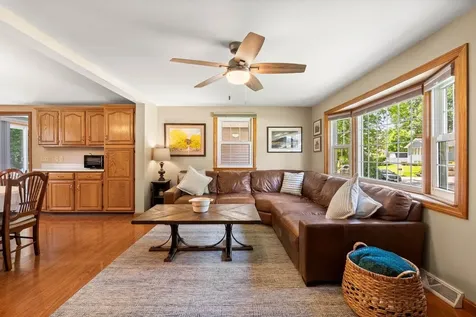 19 Yarmouth Drive Nashua NH 03062