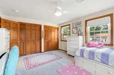 19 Yarmouth Drive Nashua NH 03062