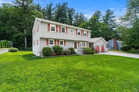 19 Yarmouth Drive Nashua NH 03062