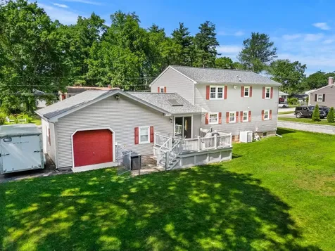 19 Yarmouth Drive Nashua NH 03062