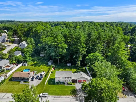19 Yarmouth Drive Nashua NH 03062