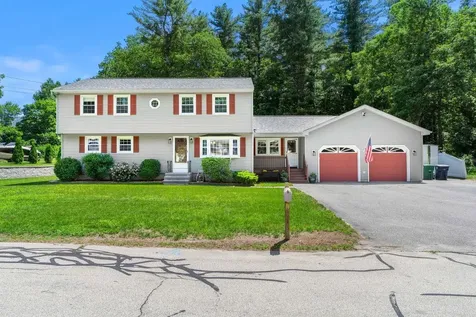 19 Yarmouth Drive Nashua NH 03062