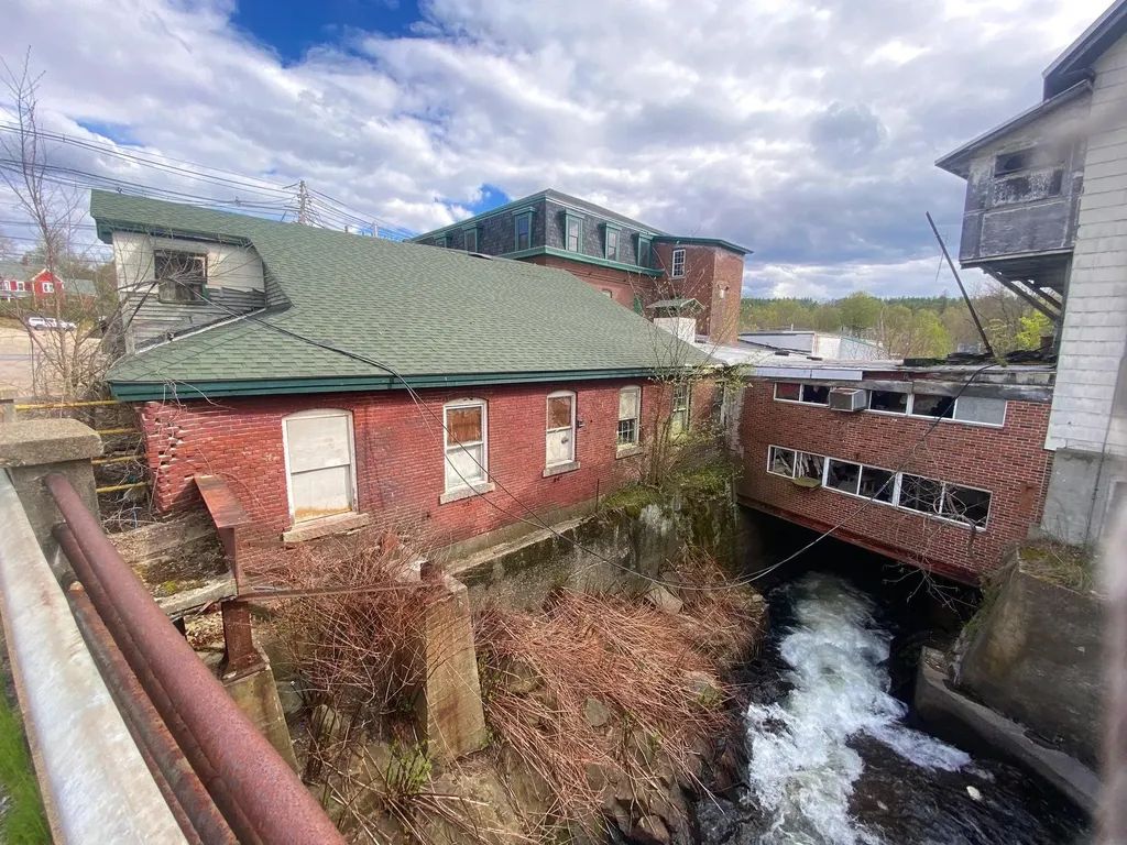 6 Mill Street Ashland NH 03217