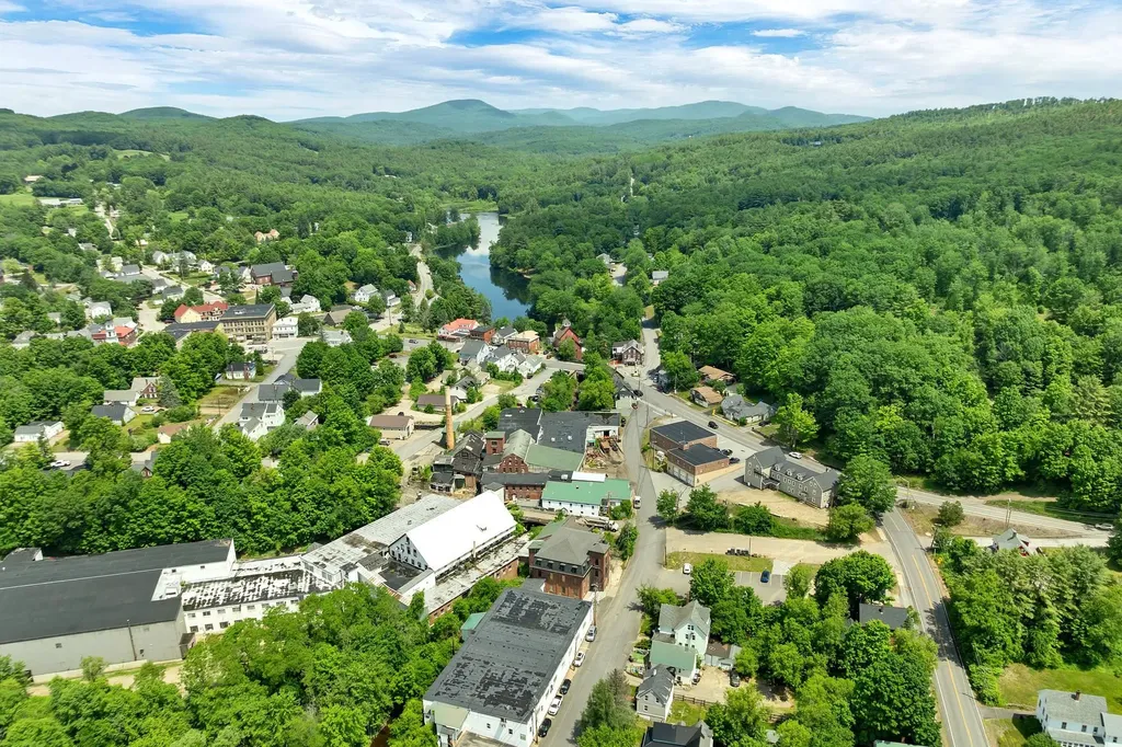 6 Mill Street Ashland NH 03217