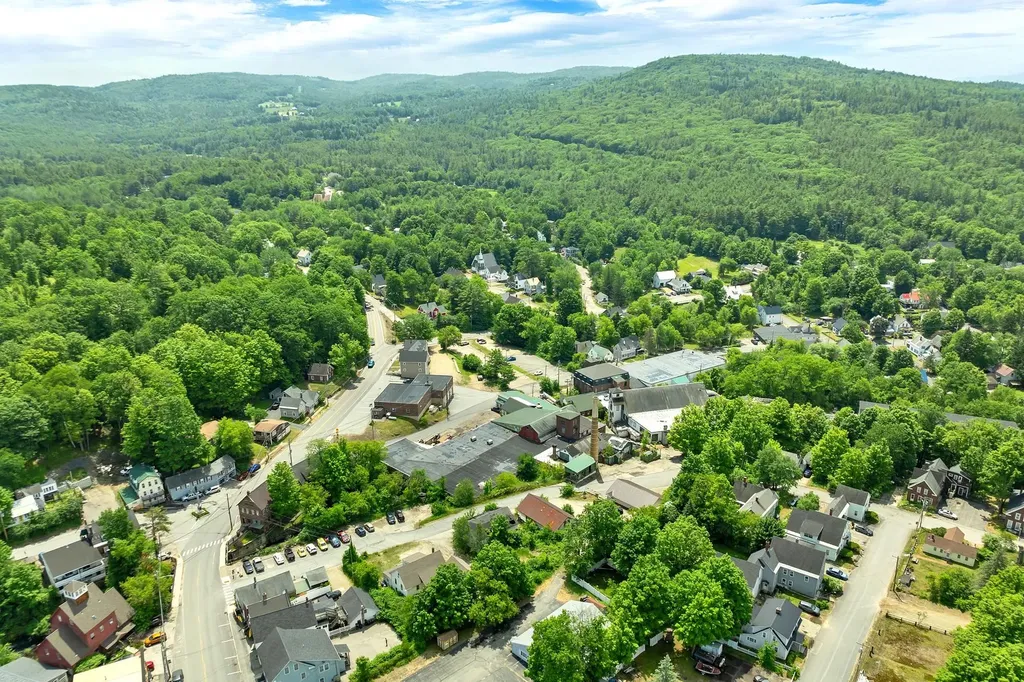 6 Mill Street Ashland NH 03217