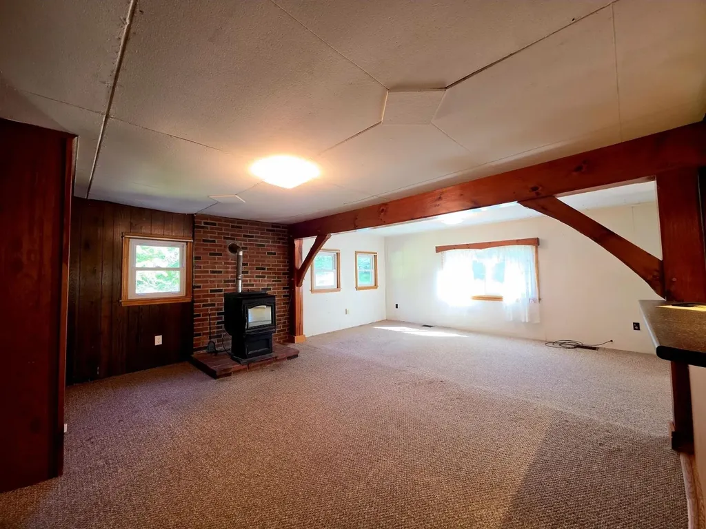 585 North Road Franklin NH 03235