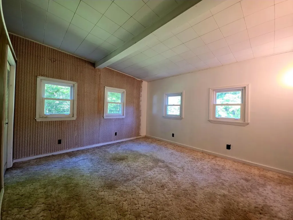 585 North Road Franklin NH 03235