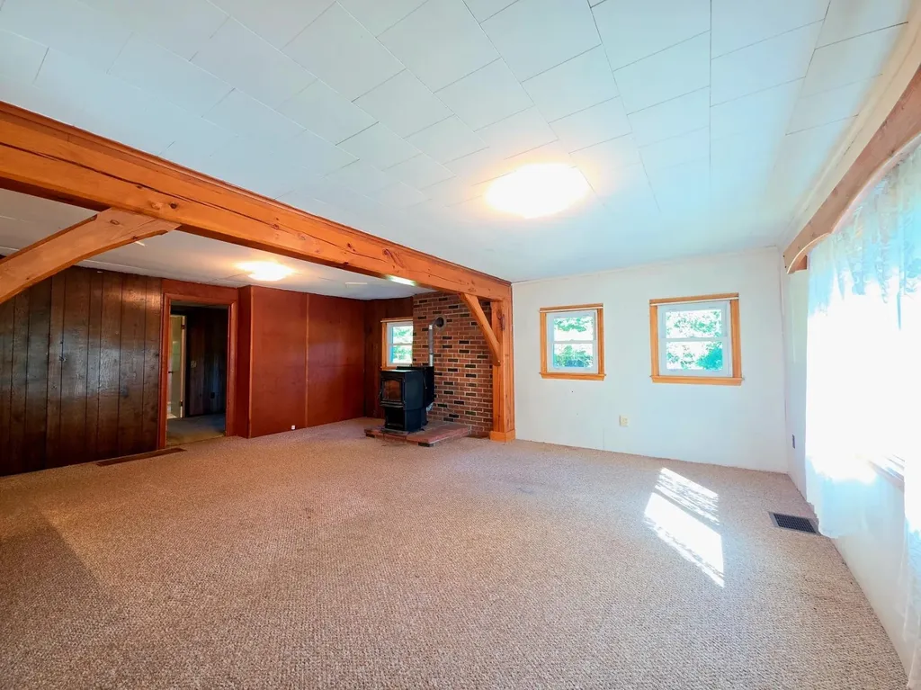 585 North Road Franklin NH 03235