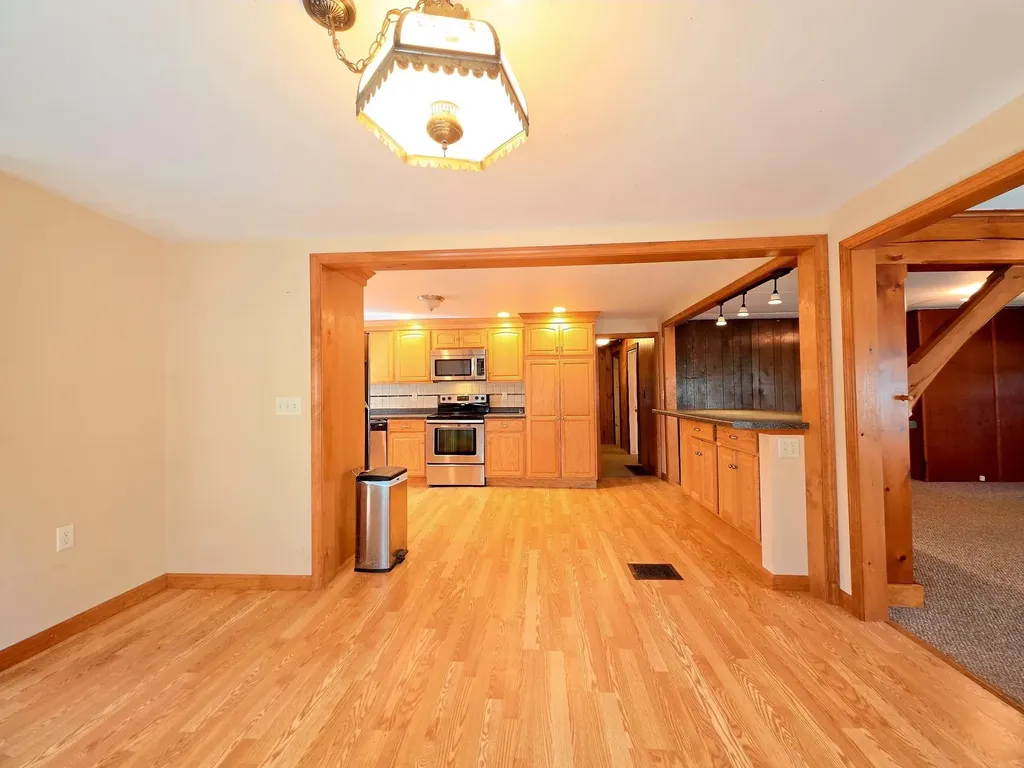 585 North Road Franklin NH 03235