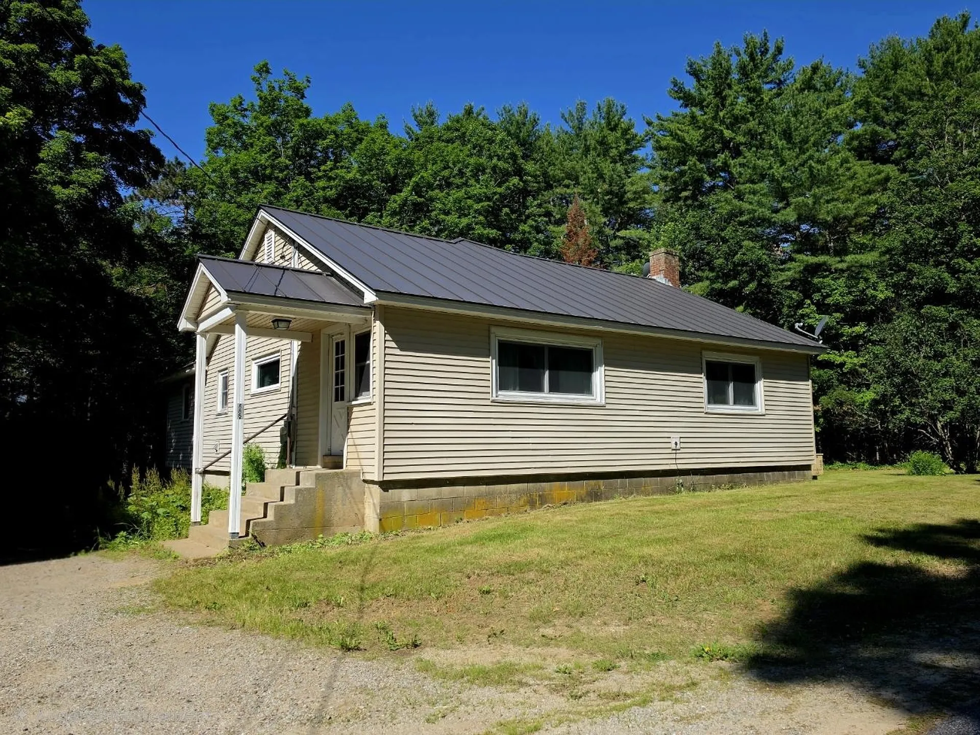 585 North Road Franklin NH 03235