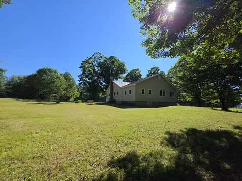 585 North Road Franklin NH 03235