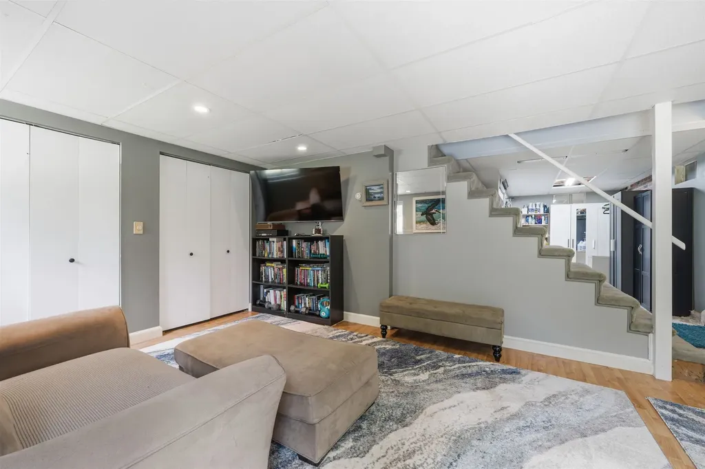 60 Stanley Brook Drive Salem NH 03079