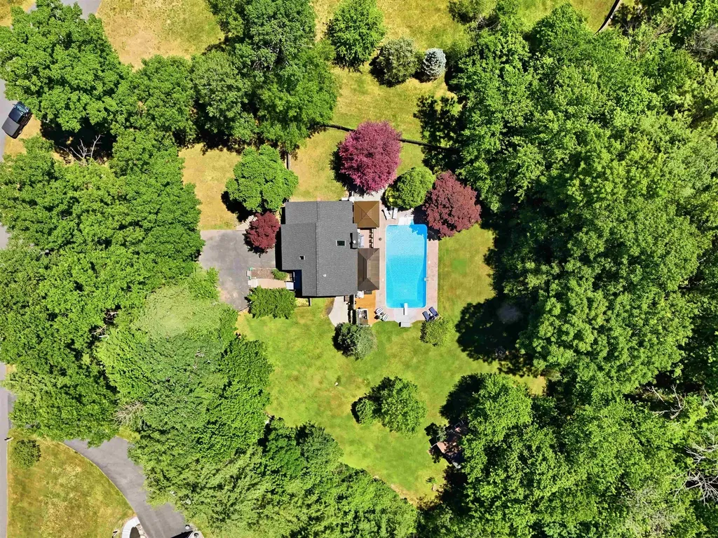 60 Stanley Brook Drive Salem NH 03079