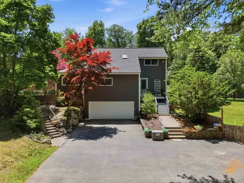 60 Stanley Brook Drive Salem NH 03079