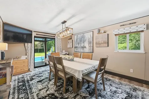 60 Stanley Brook Drive Salem NH 03079