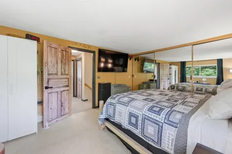 60 Stanley Brook Drive Salem NH 03079