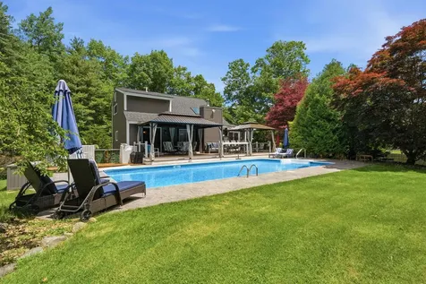 60 Stanley Brook Drive Salem NH 03079