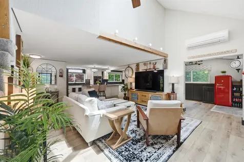 60 Stanley Brook Drive Salem NH 03079