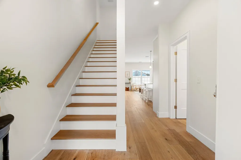 11 Suffolk Drive Concord NH 03303