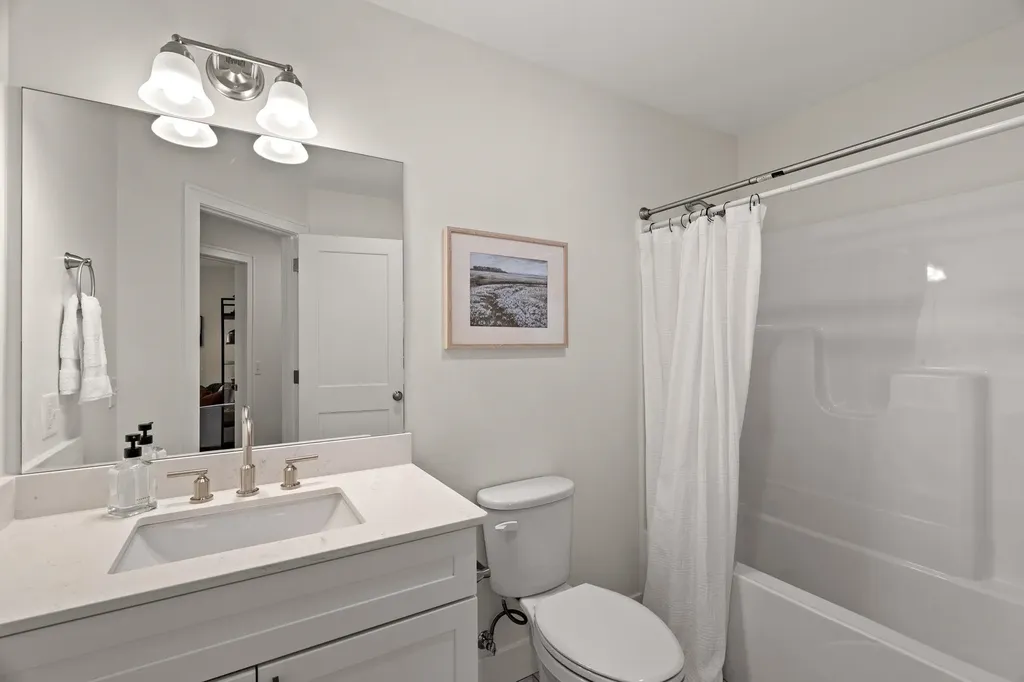 11 Suffolk Drive Concord NH 03303