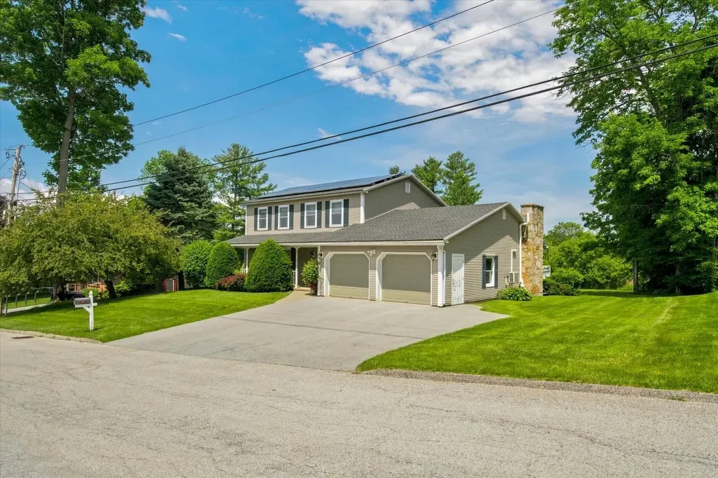 10 Rachel Drive Rutland City VT 05701