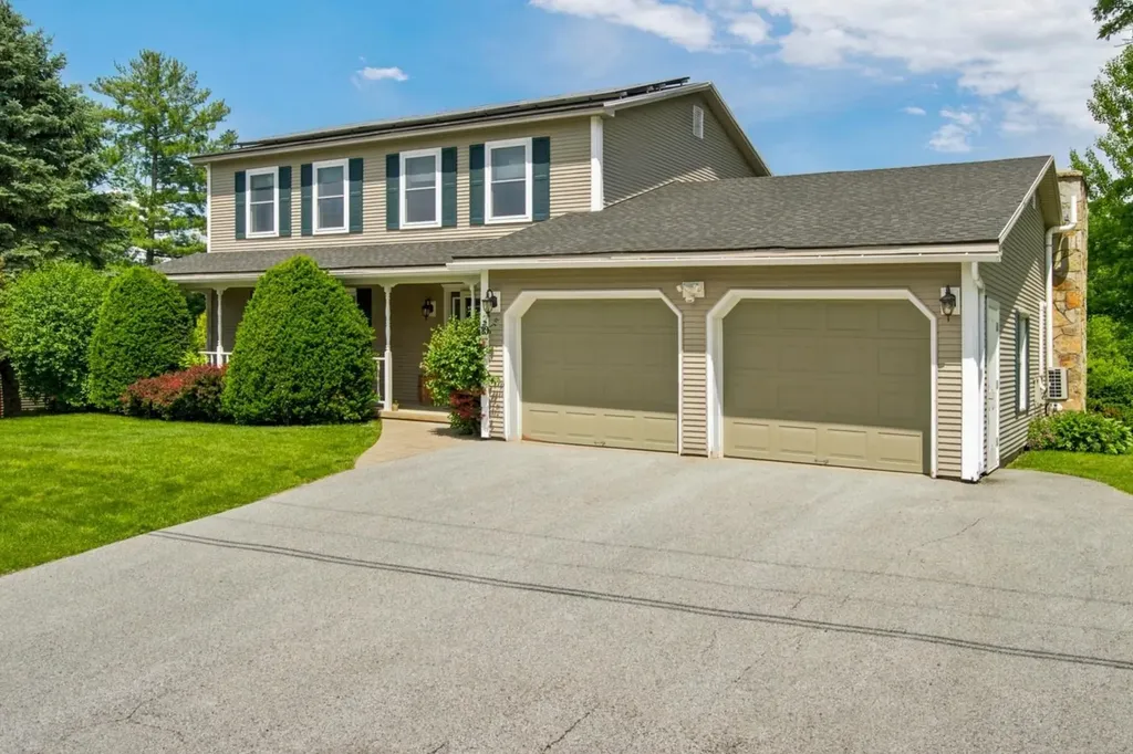 10 Rachel Drive Rutland City VT 05701