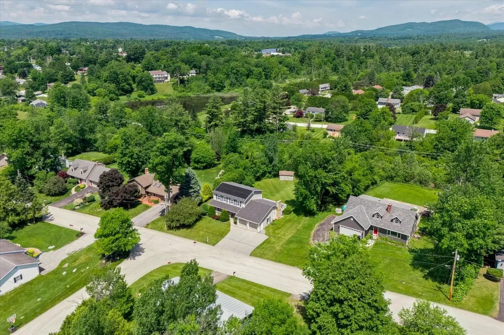 10 Rachel Drive Rutland City VT 05701