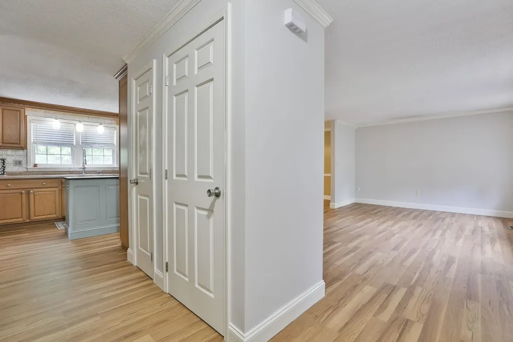 4 Spindlewick Drive Nashua NH 03062