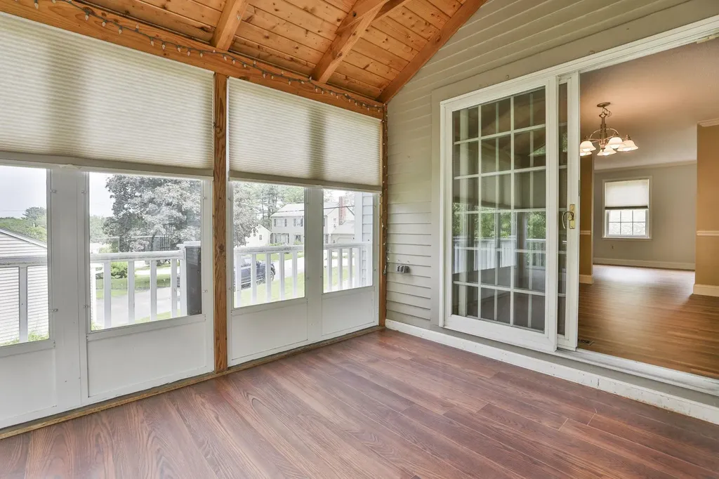 4 Spindlewick Drive Nashua NH 03062