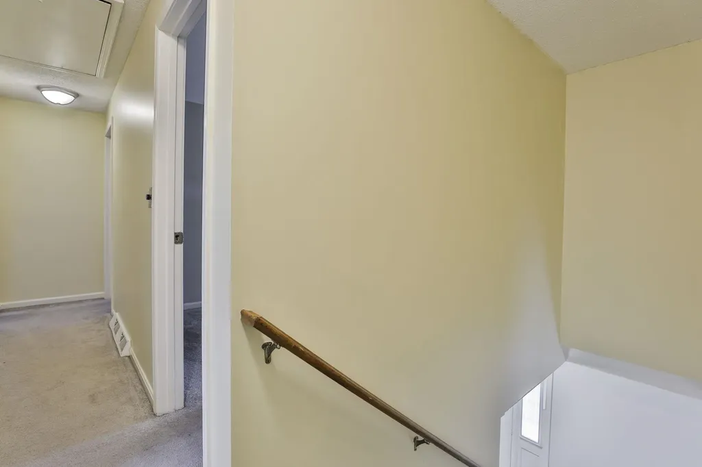 4 Spindlewick Drive Nashua NH 03062