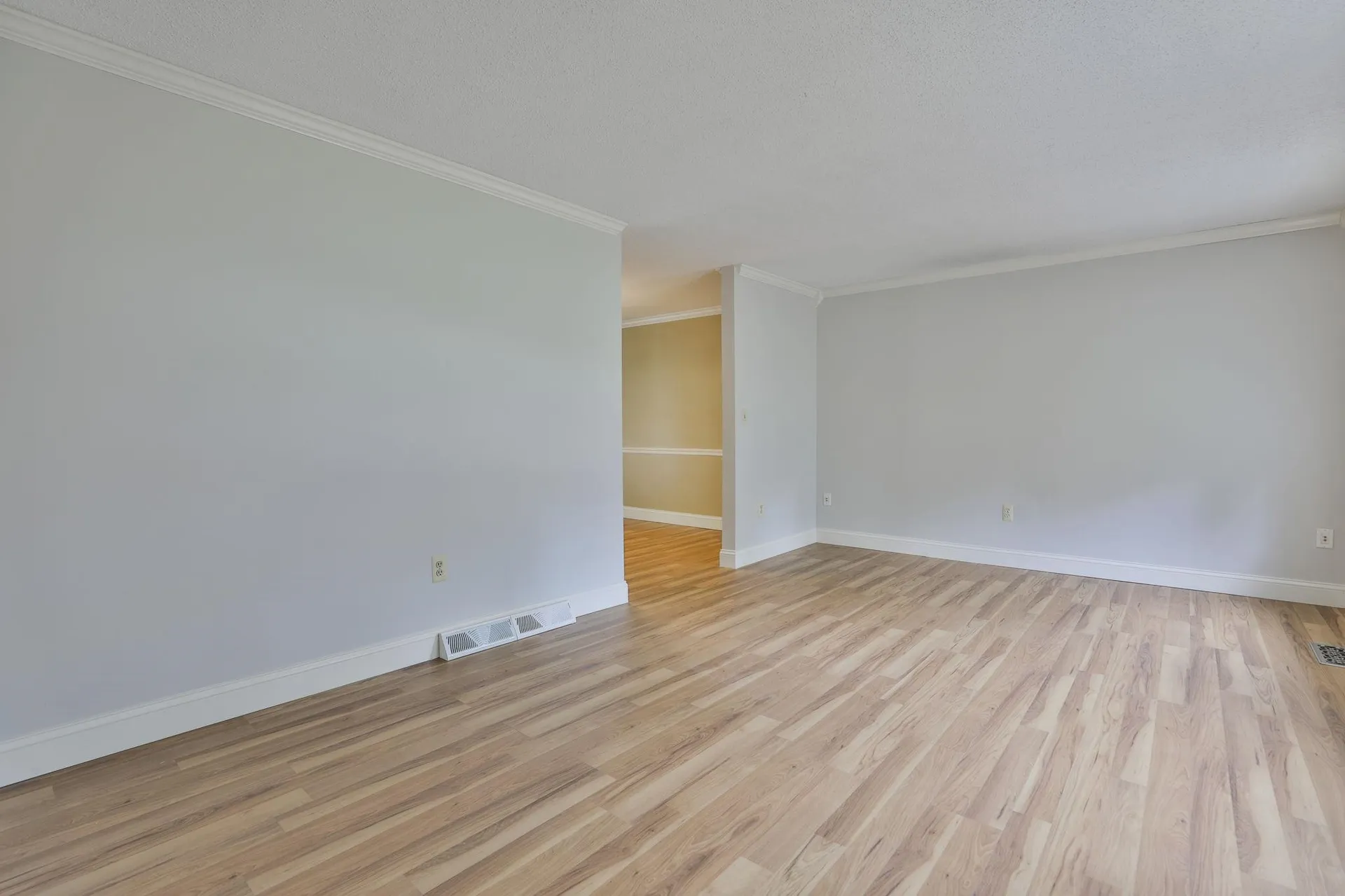 4 Spindlewick Drive Nashua NH 03062