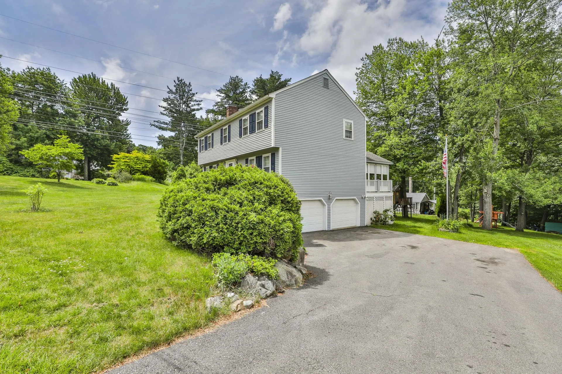 4 Spindlewick Drive Nashua NH 03062