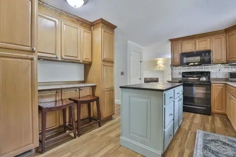 4 Spindlewick Drive Nashua NH 03062