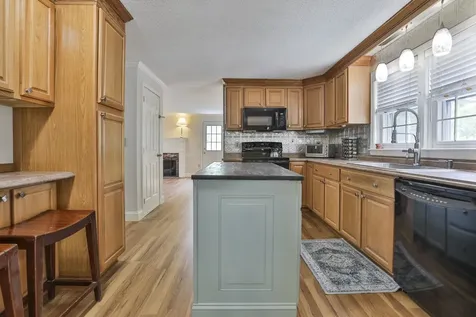 4 Spindlewick Drive Nashua NH 03062