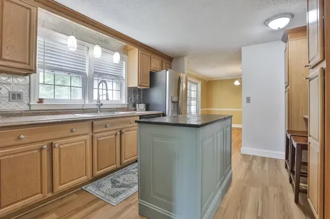 4 Spindlewick Drive Nashua NH 03062