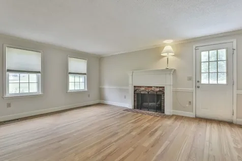 4 Spindlewick Drive Nashua NH 03062